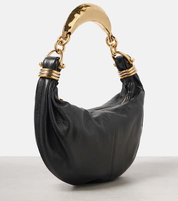 Banana Small leather shoulder bag in black - Chloe | iBrandZone