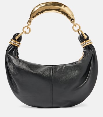 Banana Small leather shoulder bag in black - Chloe | iBrandZone