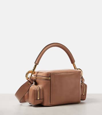 Camera Small leather crossbody bag in pink - Chloe | iBrandZone